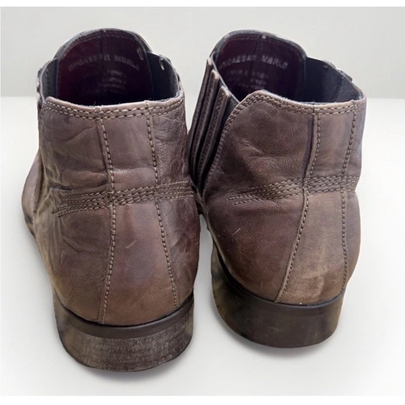 Guess By Marciano Brown Leather Top Stitch Square Toe Chelsea Ankle Boots 10.5 - Picture 8 of 9